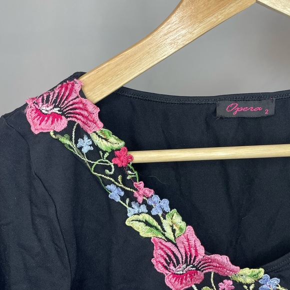 Opera Floral Detailing T-Shirt - Picture 2 of 5